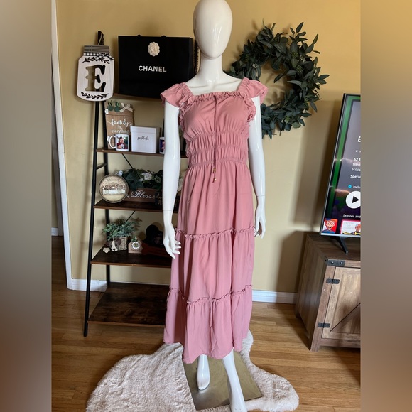 New Glory Dresses & Skirts - NWT New Glory Women’s Blush Pink Ruffle Maxi Dress SZ L 💗